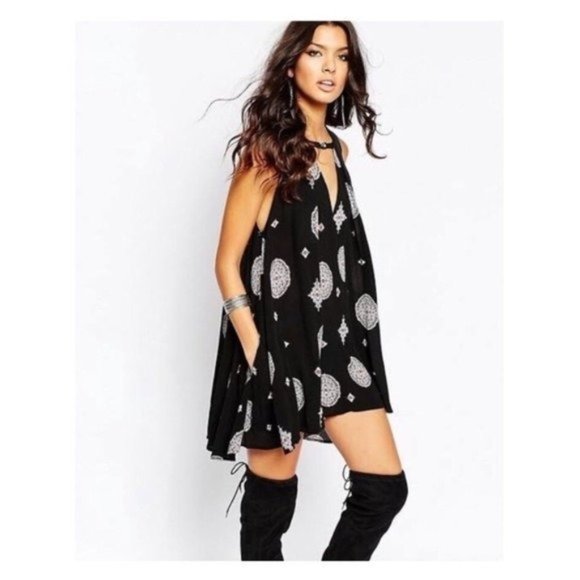 Free People Dresses & Skirts - FreePeople Tree swing Sleeveless Tunic Raven Combo